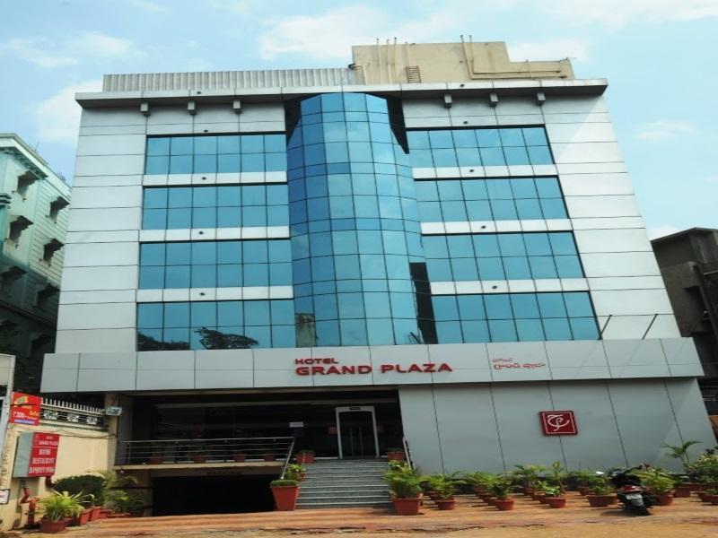 Treebo Trend Grand Plaza Nampally Haïdarabad Extérieur photo