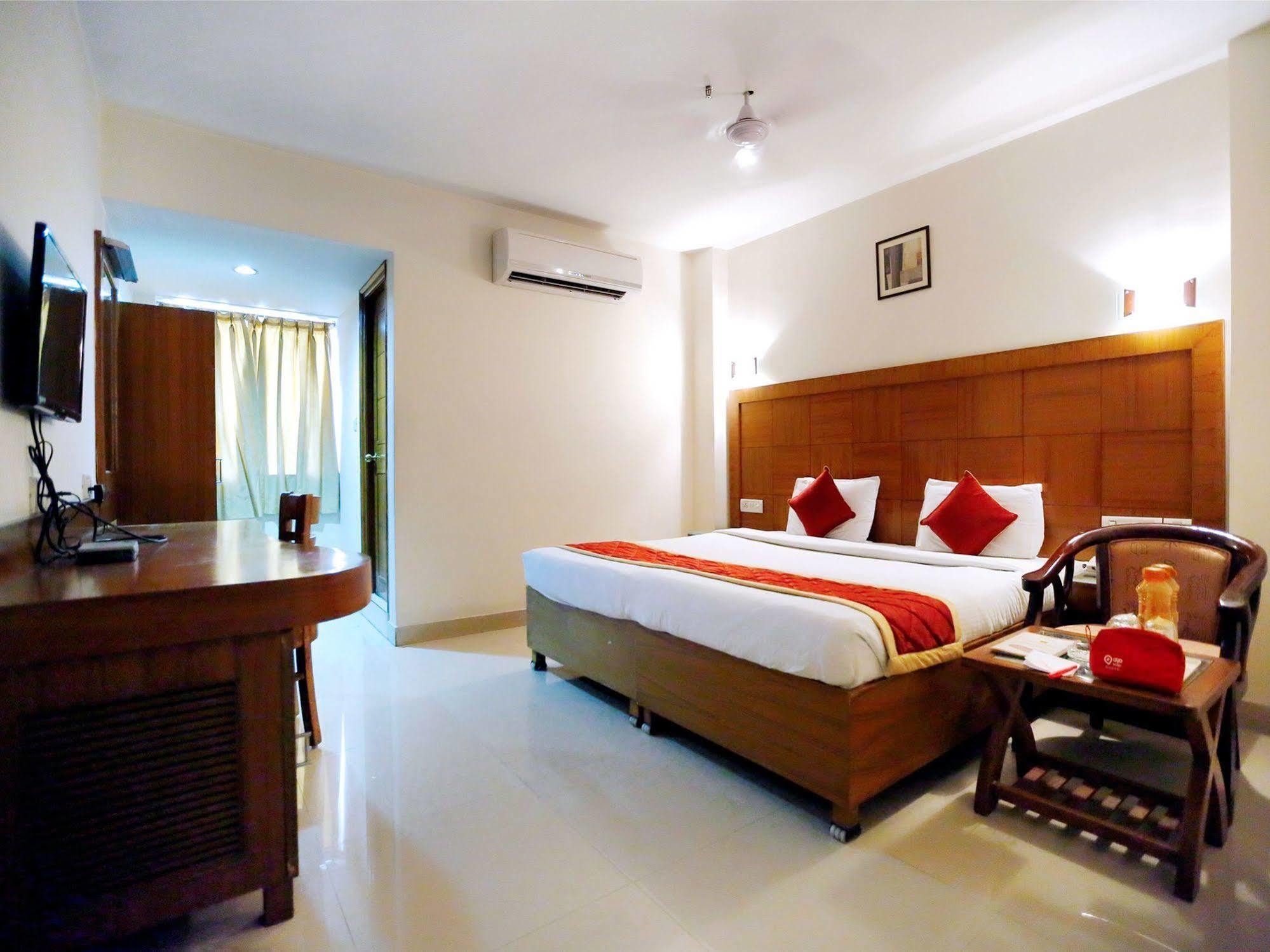 Treebo Trend Grand Plaza Nampally Haïdarabad Extérieur photo